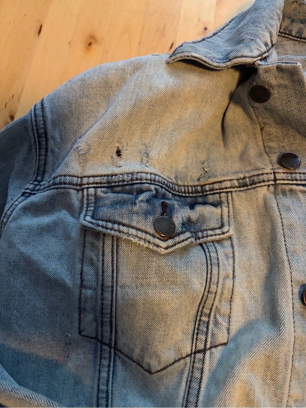 Free People Light Wash Denim Jacket in Light Blue - Picture 2 of 5